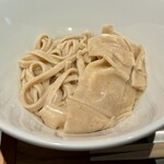 麺逢 KATAJIKENAI - 麺アップ