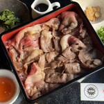 道頓堀 てっぱん豊島家 - 神戸牛すき焼き重