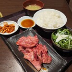 焼肉おくう - 数量限定メニュー「黒毛和牛切り落としランチ」