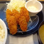 松のや - 料理写真:カキフライ5個定食￥740(クーポン使用)