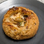 R Baker うめきたグリーンプレイス店 - きのこグラタンブール