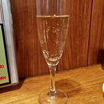 大衆イタリアンかね子 - スパークリングワイン：319円