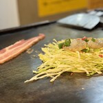 大正お好み屋 ままま - 私の「洋食モダン」豚･エビ  こちらも豚肉豪華
