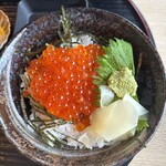 くしろ港町 釧ちゃん食堂 - いくら丼