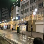 江戸一 - 歩く人もまばらだ