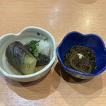 浅草 ASA虎 - お通し(茄子のお浸し、もずく)