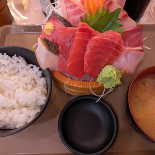 タカマル鮮魚店_2