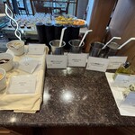 ガーデニア(ホテルマイステイズプレミア成田) - トッピング　ドレッシング　オリーブオイル