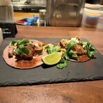 LAS DOS CARAS MODERN MEXICANO Y TACOS - 