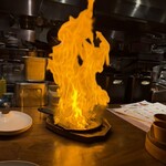 LAS DOS CARAS MODERN MEXICANO Y TACOS - 