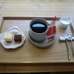 月舟町 - ホットティー