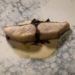 XEX ATAGO GREEN HILLS / Salvatore Cuomo Bros. - 魚料理　鰆　カーボロネロ　