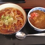 Menroku Ya - ミニカレー丼とうどんのセット(600円)