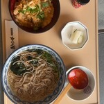 和食しゃぶしゃぶ かごの屋 - 麺セット（親子丼➕温かいそば大）