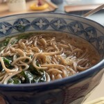 和食しゃぶしゃぶ かごの屋 - 温かいそば大盛り