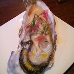 カネ保水産 - 本日の牡蠣は北海道昆布森漁協　仙鳳趾産。しょっぱくないしクリーミー。大合格！