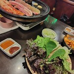 美豚 by マルハチ - 