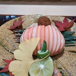 日本料理 かしづき - 兵庫県 柴山漁港のセイコガニ。思わず見入ってしまうほどの美しい盛り付けです ♪♬