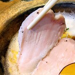 麦と鶏 - 麦×鶏(むぎととり)の鶏チャーシュー