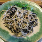 うわのそら - 鮭と春菊のサラダスパ