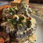 OVERWHELM HAMBURGER & BAR STAND - 