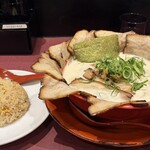 麺道 しゅはり 伊丹店 - 