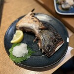 鶏と魚と炭火焼き 燈 - 