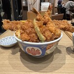 日本橋 天丼 金子半之助 Otemachi One店 - 