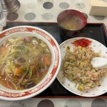 中華飯店 大文字 - 料理写真:焼きそば(ぱりぱり)+ミニ炒飯 850円