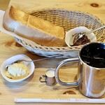 コメダ珈琲店 - 料理写真:アイスコーヒー&モーニング