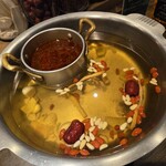 薬膳ハリハリ鍋ごんじゅ - 薬膳鍋