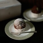 アンジェリーナ - デミサイズ(ちょい上から)