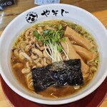 支那そば やそじ - 料理写真:支那そば醤油（細麺）　850円