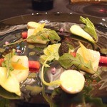 ガストロノミー ジョエル・ロブション - Oct, 2014　紅芯大根と根菜　長崎高野屋のカラスミとキャビアを添えたホタテ貝のカルパッチョ、レモンを香らせて