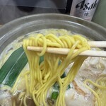 鍋焼きラーメン千秋 - 麺リフト