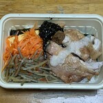 板五米店 - 鶏弁当（税込み1090円）