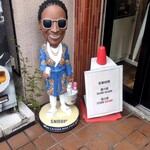 ラーメン 野良裏家 - 店頭