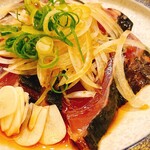 土佐料理とおばんざい 柚のす - 藁焼きカツオ9切