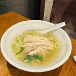 苦楽園中華 マルベリー - 蒸し鶏入りあっさり汁そば