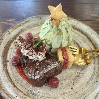 カフェ グリーンブラウン_1