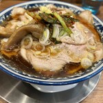 焼豚中華そば専門 しげる - 