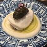 やまぐち - 小蕪のマリネ　鰆　蕪のピューレ　キャビア