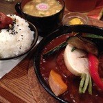 タケウチ - 煮込みハンバーグ洋食膳（カレーソース）