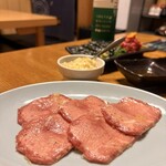 和牛 肉小僧 - 和牛上生タン塩