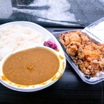 国産の若鶏 やきとりザンギNo.1 - ザンギスパイスカレー