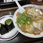 ちから - 料理写真:「中華そば」(800圓)
「たらこ二個」(180圓×2)。