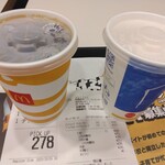 マクドナルド - ドリンク写真:マックシェイクチョコレートSサイズ160円、プレミアムローストアイスコーヒーSサイズ120円(2025.10.24)