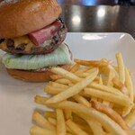 シェイクツリー バーガー＆バー - 