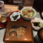 炭火手焼き鰻 堀忠 - 極上ランチ