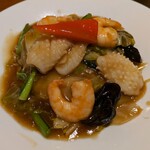 サワダ飯店 - 海鮮五目餡かけ焼きそば